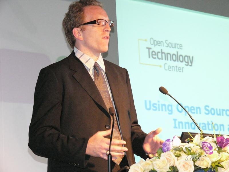 Intel公司开源战略总监 Dirk Hohndel