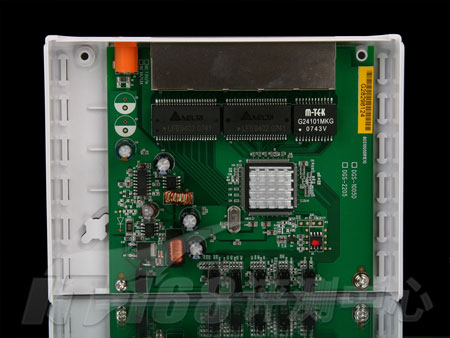 D-Link DGS-1005D��˿�ǧ�׽������ڲ��ṹ