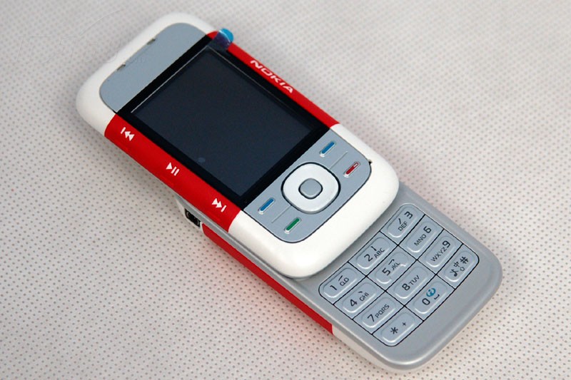 诺基亚5300手机产品图片2素材-it168手机图片大全