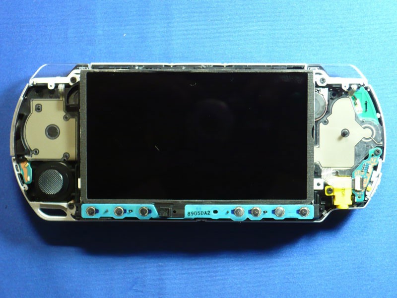 索尼PSP3000拆机图片2素材-IT168掌上游戏机