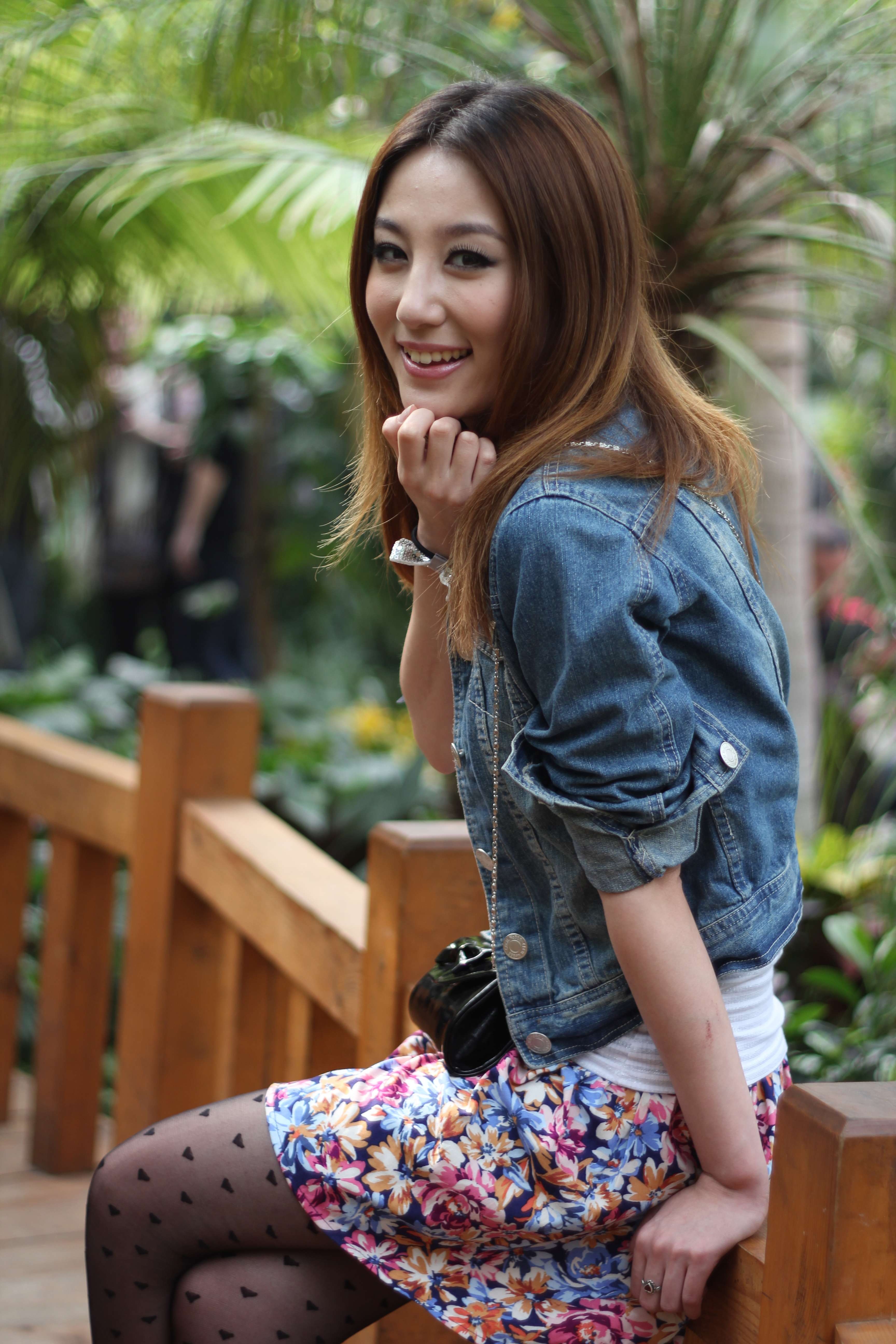 佳能6d人像样片_佳能50 1.4人像样片_佳能和尼康的人像样片