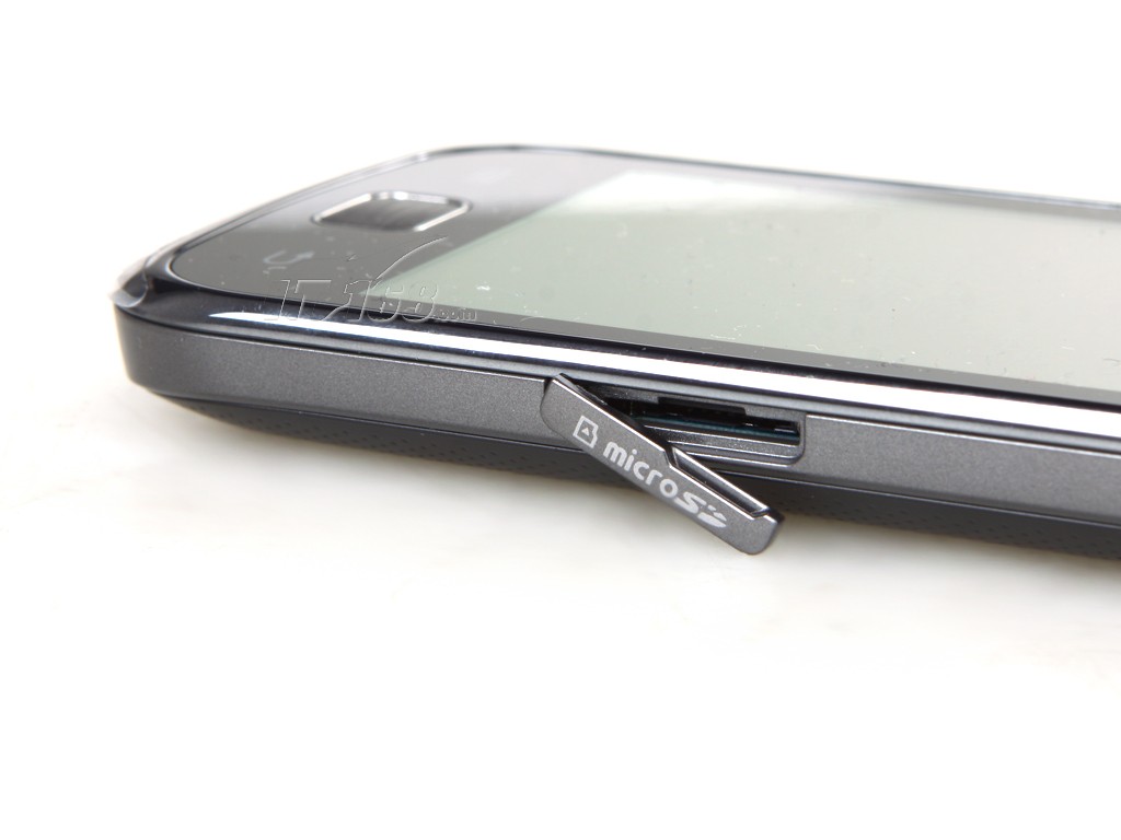 三星盖世 S5660扩展卡槽图片素材-IT168手机图