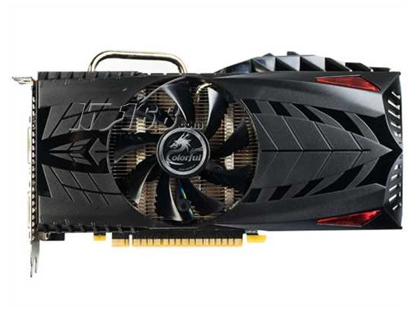 七彩虹gtx550ti 雷暴鲨 d5 1024m r50正面图片