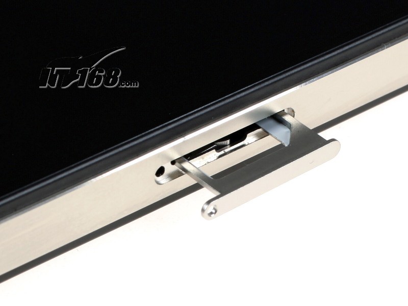 苹果iPhone4S 32GSIM卡槽图片素材-IT168手机