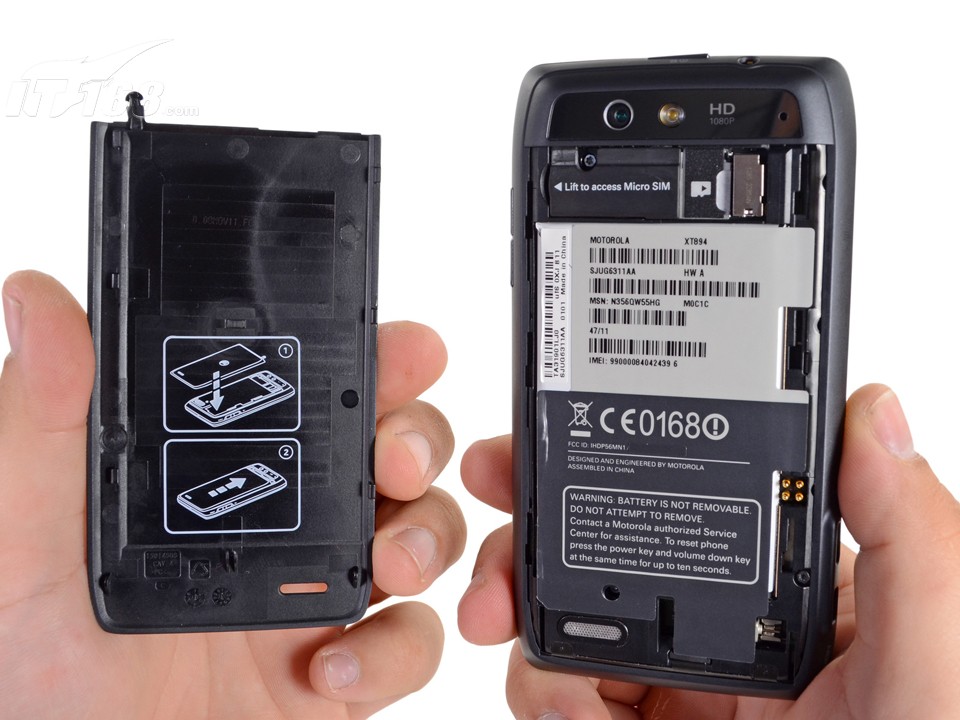 摩托罗拉里程碑4 XT894拆解图片3素材-IT168