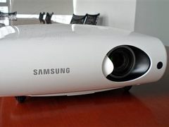 具备多媒体浏览器功能 三星SP-L305暴跌