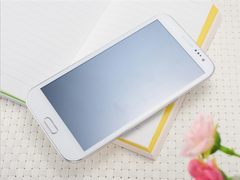 5.7英寸巨屏智能手机 THL W7报价1499元