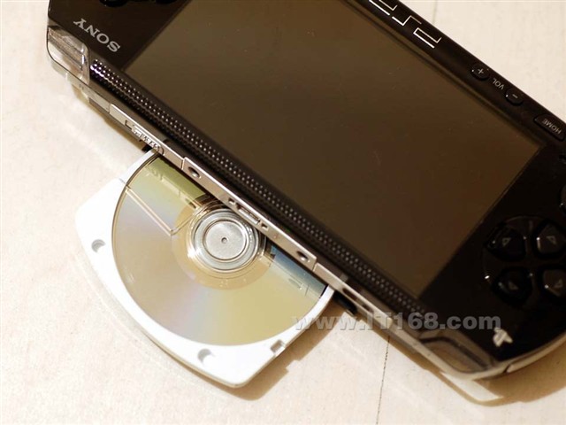 索尼PSP豪华版(PSP-1006K)掌上游戏机产品图