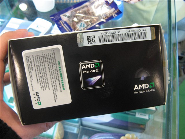 AMD羿龙 II X4 920 盒 CPU产品图片4 
