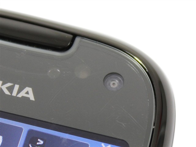 诺基亚C7前置摄像头和感应器图片-IT168