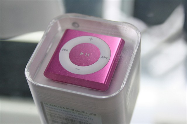 苹果ipod shuffle 4(2g)mp3产品图片133