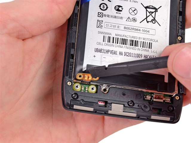 摩托罗拉XT912 Droid RAZR拆解图片14-IT168