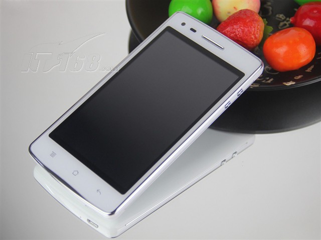 OPPOU701T+正面图片