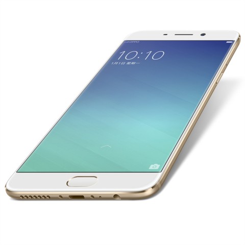 oppo投影手机_oppo手机和vivo手机哪个好用_华为手机和oppo手机哪个好