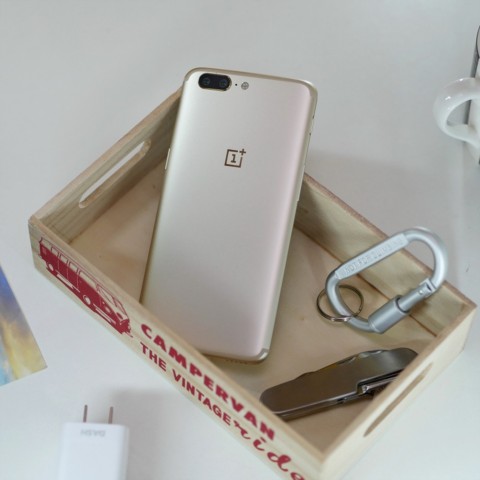 一加手机5 6GB+64GB 月岩灰 全网通 双卡双待