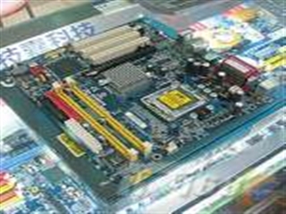 技嘉 8I915MD-GV