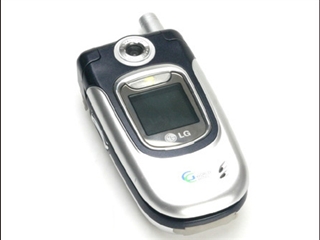 LG W800