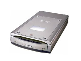 Microtek ScanMaker I700