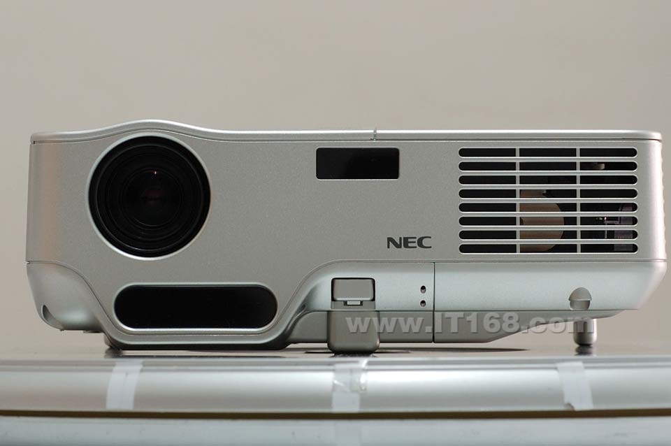 NEC NP40+ͶӰ�����������ͼ