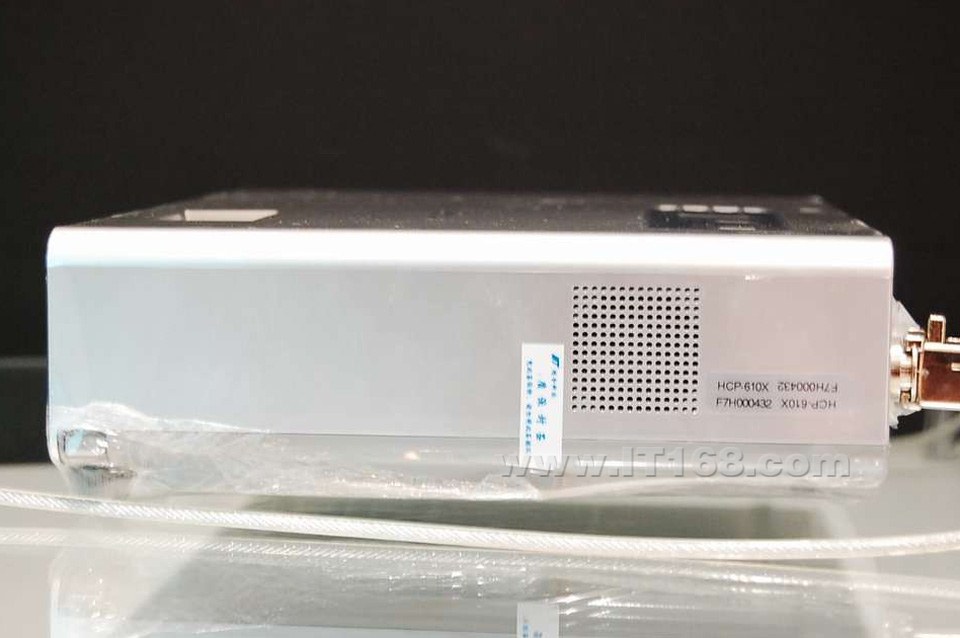 ����(HITACHI) HCP-610XͶӰ�����������ͼ