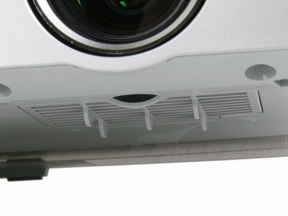 ����(Panasonic) PT-UX71NTͶӰ�����������ͼ
