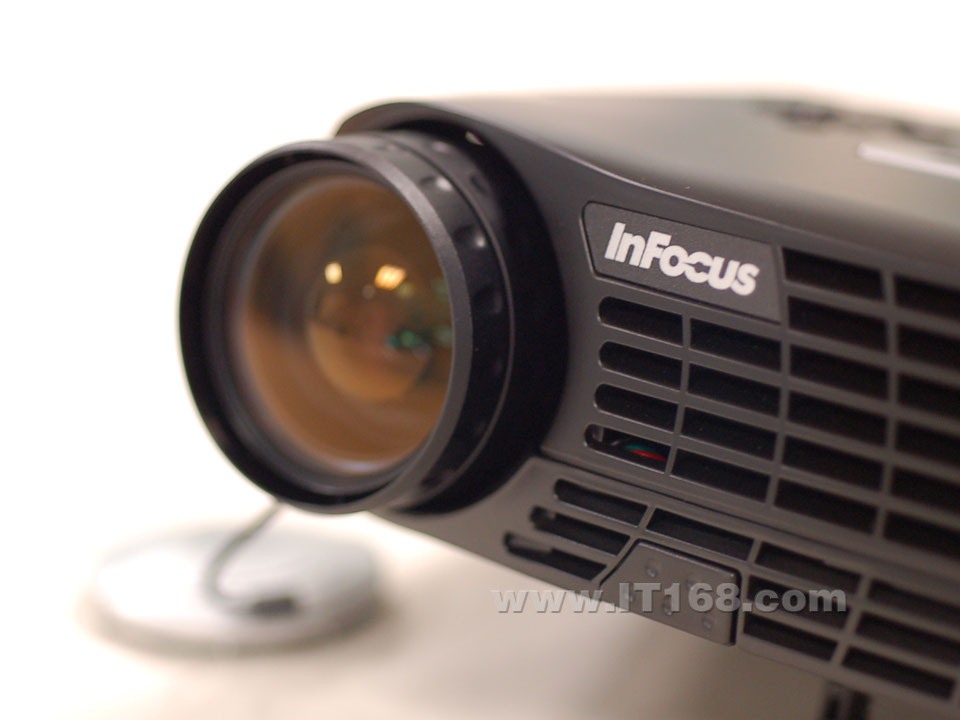 ������(Infocus) LP80CͶӰ�����������ͼ