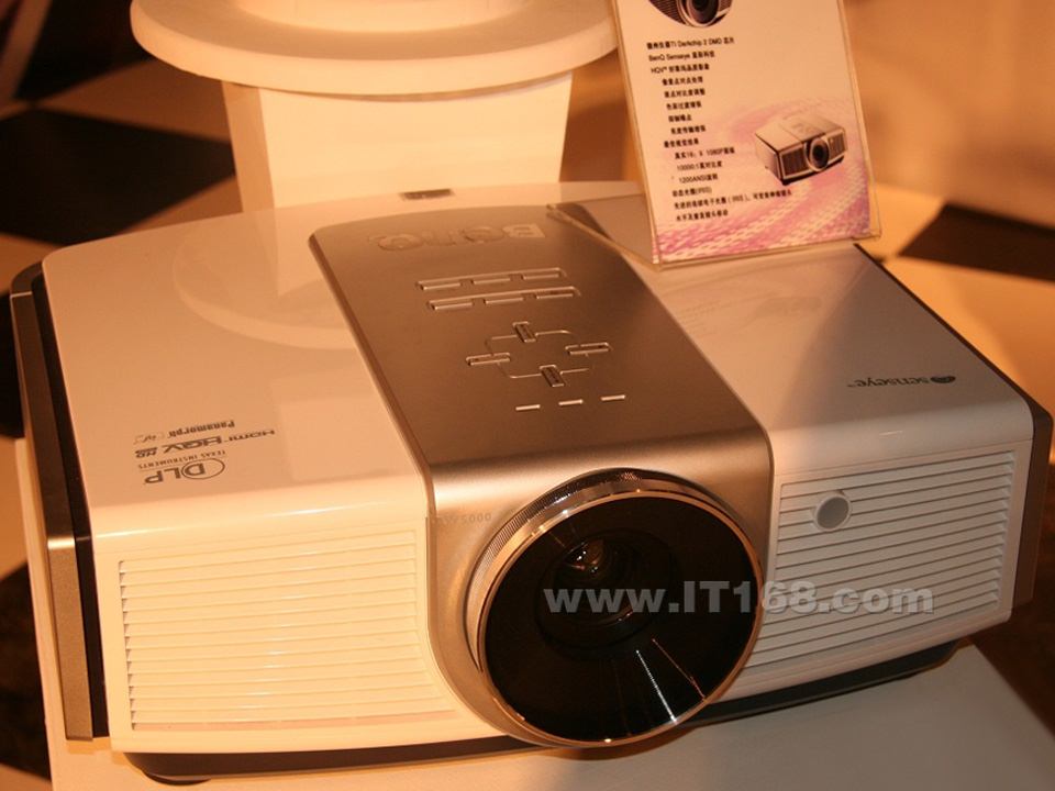 BenQ(����) W5000ͶӰ�����������ͼ