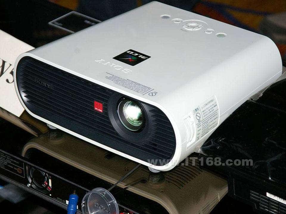 SONY(索尼) VPL-EW5投影机外观清晰大图