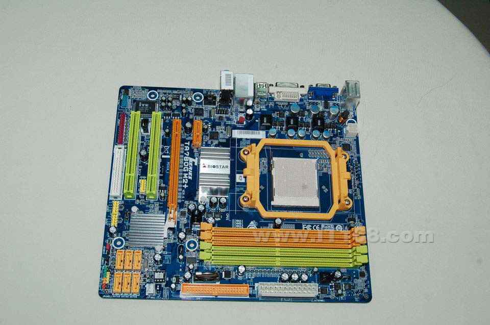 ӳ̩(BIOSTAR) TA780G M2+�������������ͼ