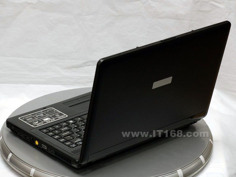 ����(HASEE) ���� F213E�ʼǱ����������ͼ