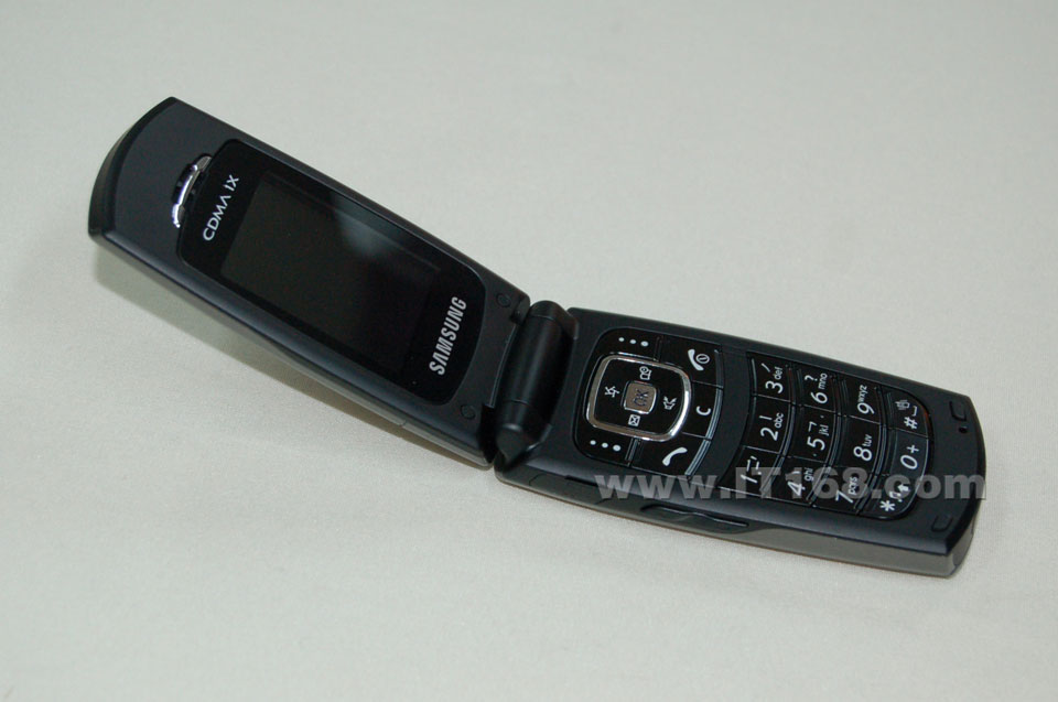 三星s169_三星s7572用金山清理大师之后一直停在三星标志_三星三星i9100