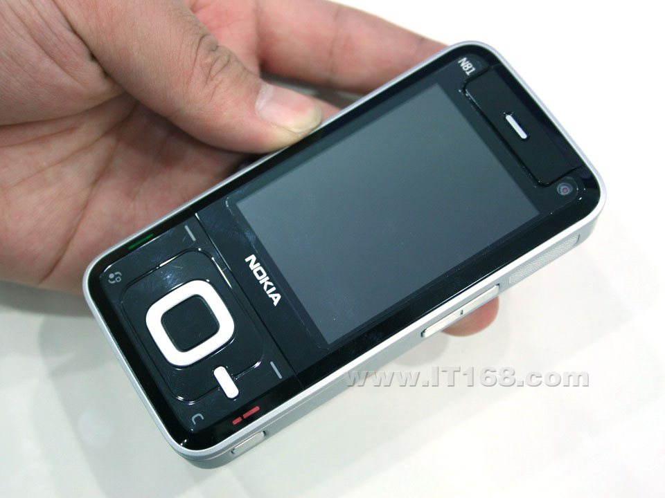 诺基亚(NOKIA) N81手机外观清晰大图