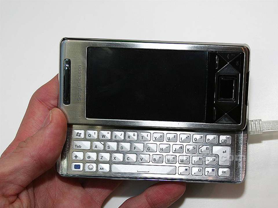 ���ᰮ����(����) XPERIA X1�ֻ����������ͼ