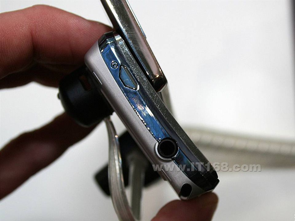 ���ᰮ����(����) XPERIA X1�ֻ����������ͼ