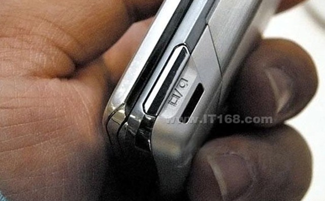 ���ᰮ����(����) XPERIA X1�ֻ����������ͼ
