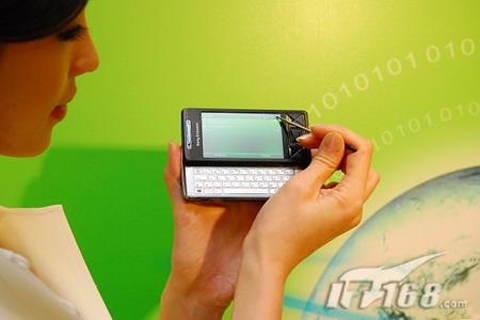 ���ᰮ����(����) XPERIA X1�ֻ����������ͼ