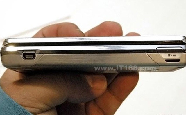 ���ᰮ����(����) XPERIA X1�ֻ����������ͼ