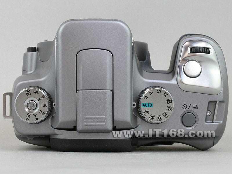 SONY(索尼) α100数码相机外观清晰大图