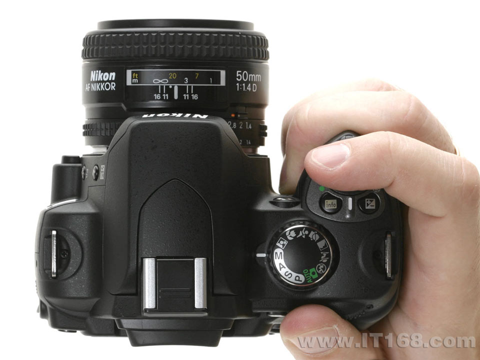 尼康(NIKON) D40数码相机外观清晰大图