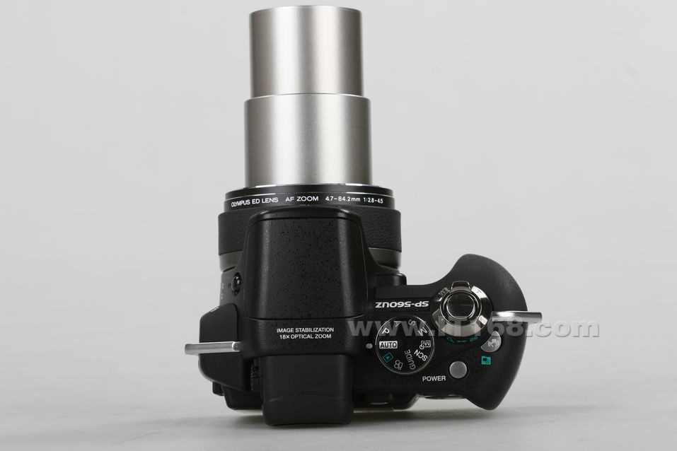奥林巴斯(OLYMPUS) SP-560 UltraZoom数码相机外观清晰大图