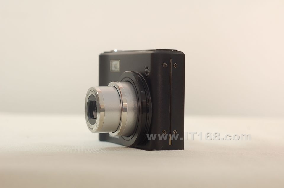 爱国者(aigo) DC-V1080数码相机外观清晰大图