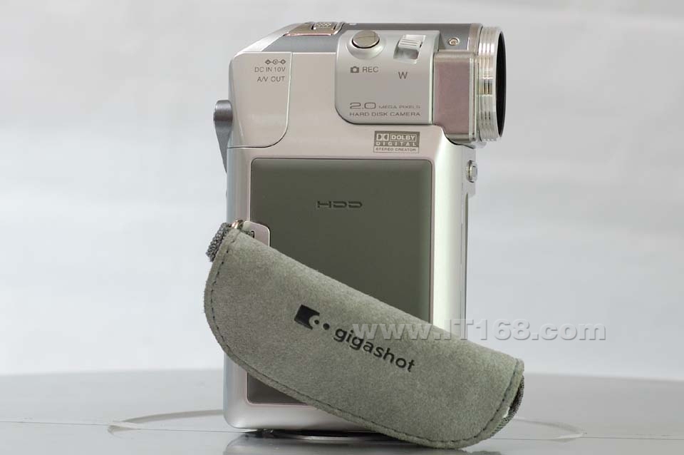 东芝(TOSHIBA) GSC-R60数码摄像机外观清晰大图