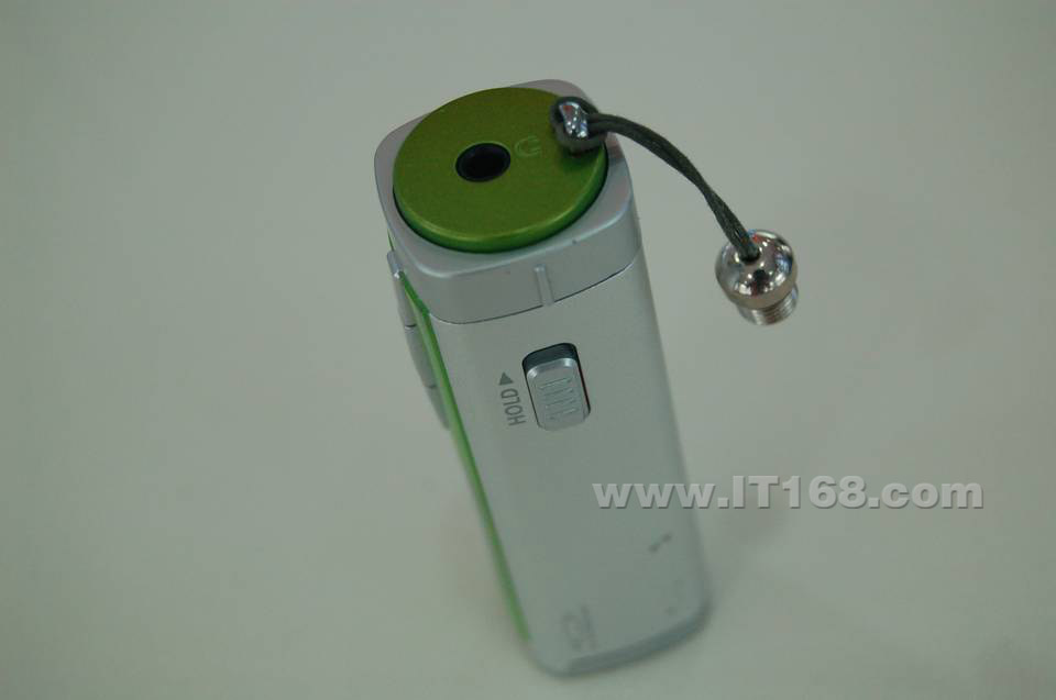 三星(SAMSUNG) YP-T55256MMP3播放器外观清晰大图
