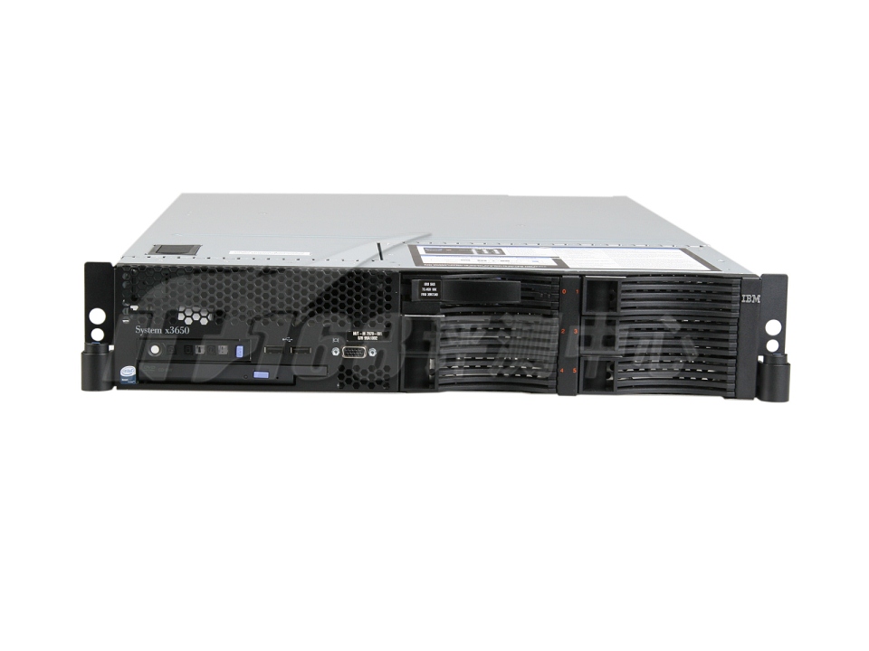 IBM System x36507979R01服务器外观清晰大图