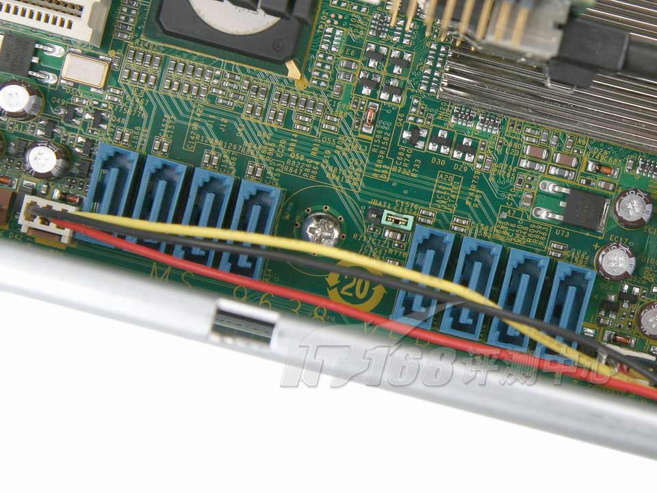 �˳�(Inspur) Ӣ��NF290DXeon 5110/1GB/73SCSI/6*HSB���������������ͼ