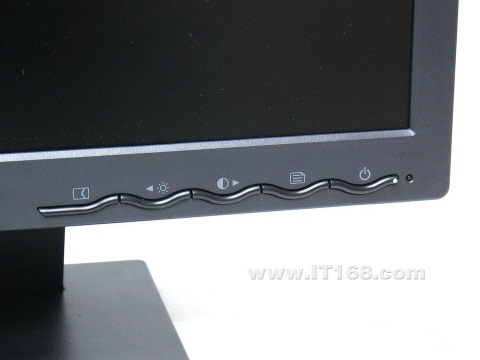 联想 开天 M6900(E8300/2G/250G/19LCD)台式机电脑图片