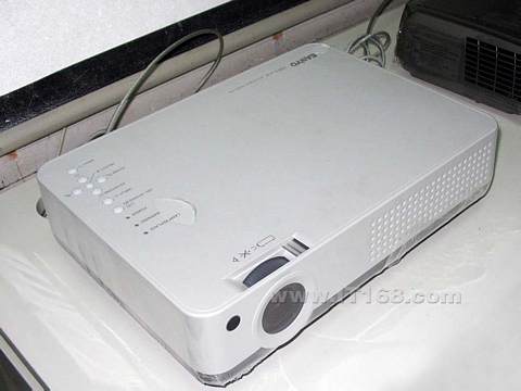 点击查看下一张三洋 PLC-XW6000CA投影机图片