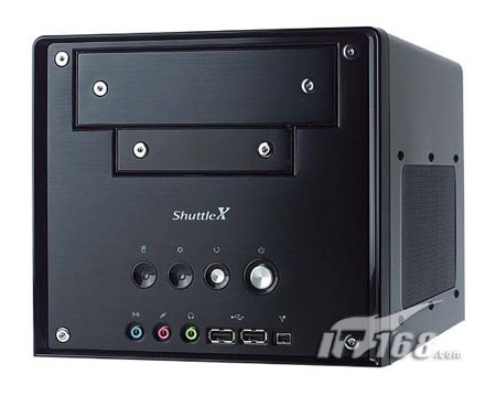 点击查看下一张浩鑫 SB75G2准系统图片