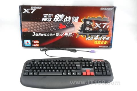 点击查看下一张双飞燕 X7高敏战键防水游戏键盘G-500键盘及键鼠套装图片