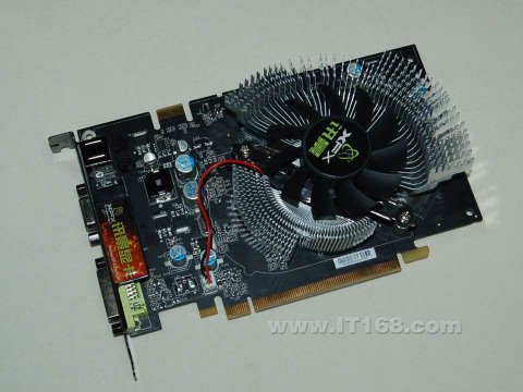 点击查看下一张XFX讯景 GF8600GT/256M/128b(PV-T84J-UAN)显卡图片